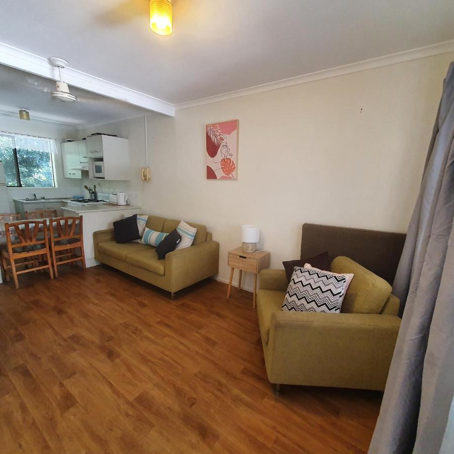 Bargara Motor Inn - Pet Friendly Exteriör bild