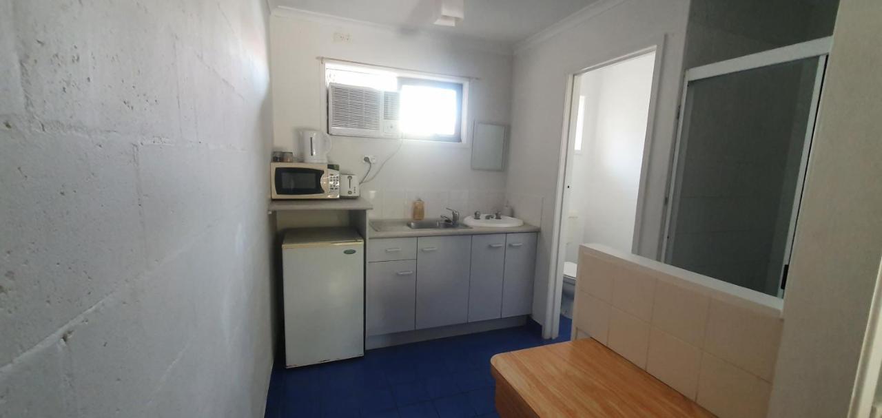Bargara Motor Inn - Pet Friendly Exteriör bild