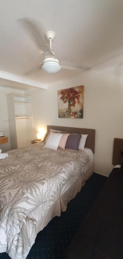 Bargara Motor Inn - Pet Friendly Exteriör bild
