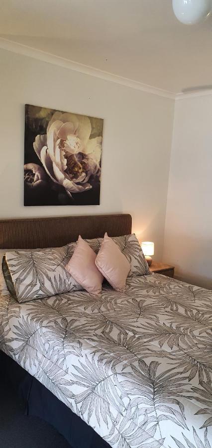 Bargara Motor Inn - Pet Friendly Exteriör bild